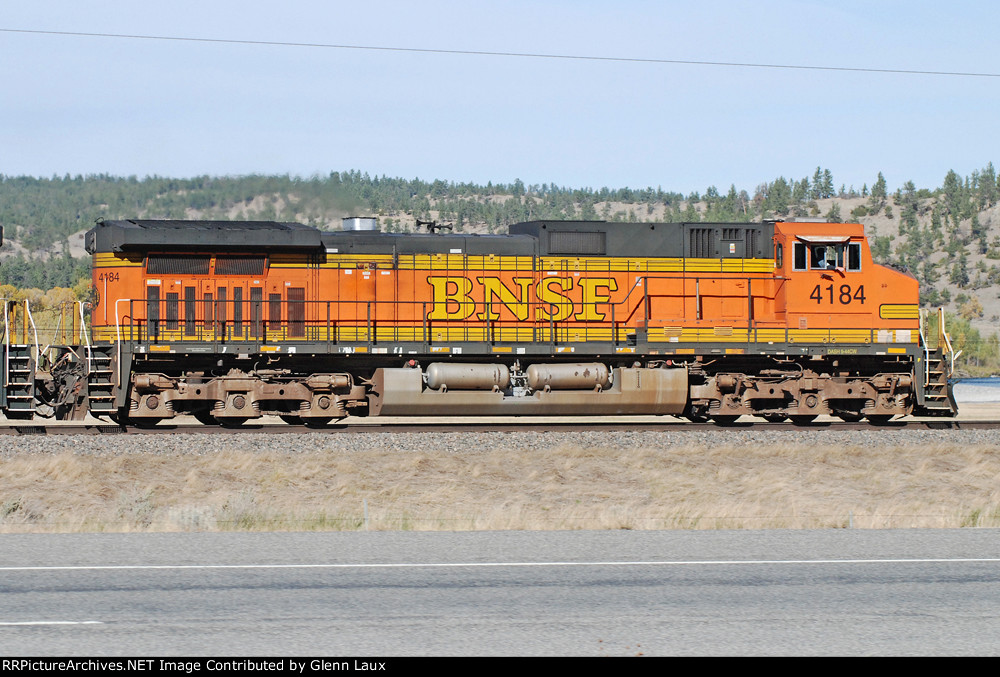 BNSF 4184